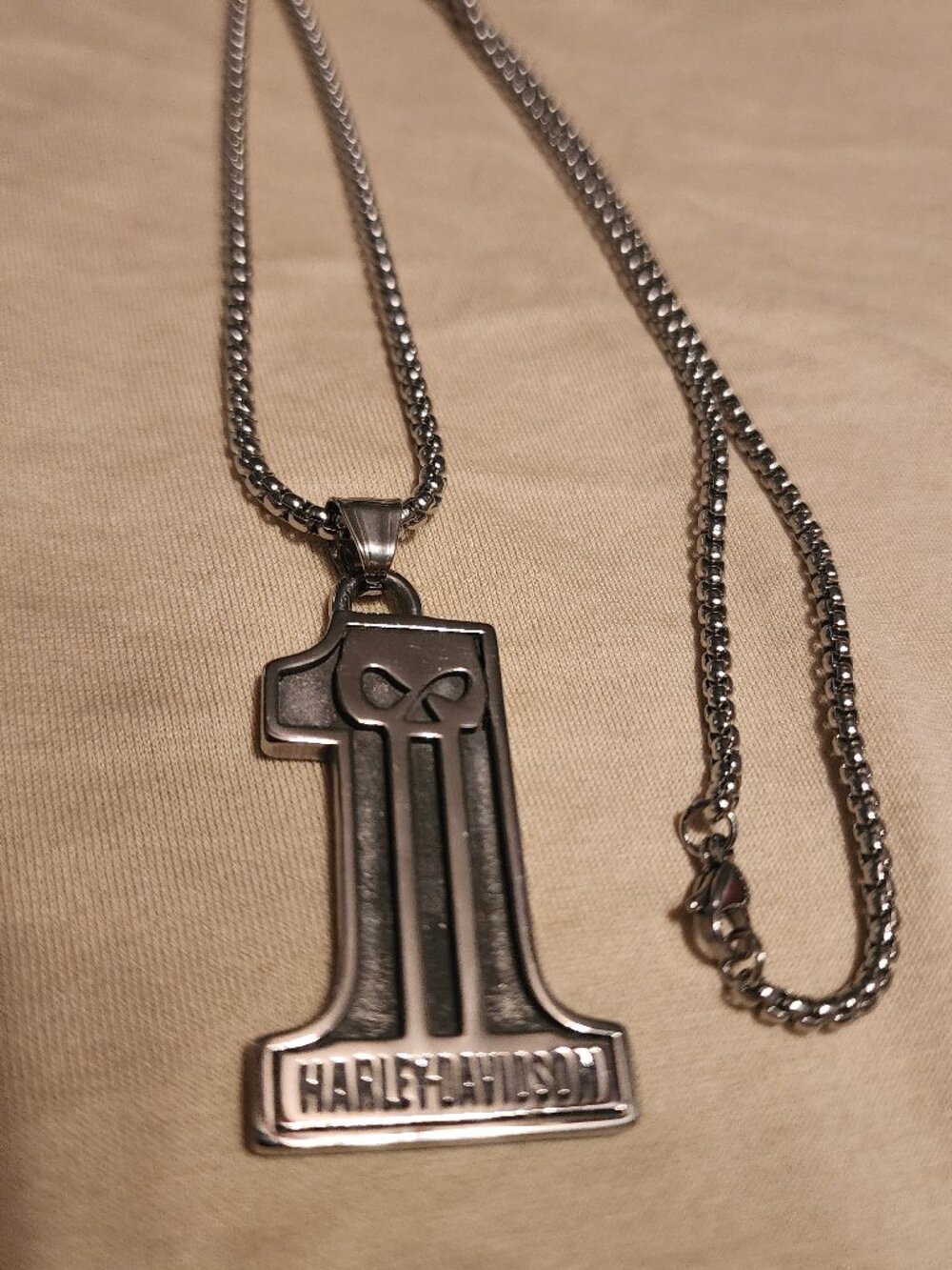 Harley-Davidson Pendants and chain stainless steel